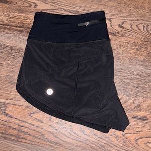 lululemon size 4, 2.5 black sped up shorts!